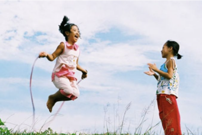 Bóng rổ, bơi lội và nhảy dây là môn thể thao phát triển chiều cao